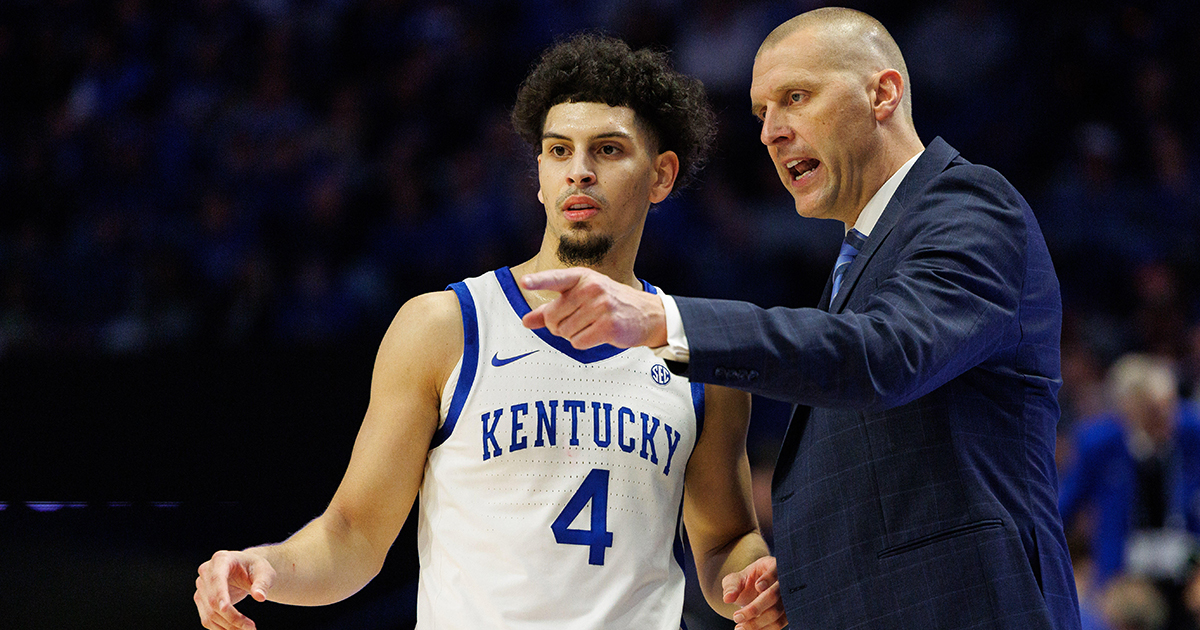 August 13, 2005; Milwaukee, WI, USA; Austin Kearns #28 of the Cincinnati Reds walks from the batting cage during batting practice before the game against the Milwaukee Brewers at Miller Park. Mandatory Credit: Photo By Jeff Hanisch-Imagn Images