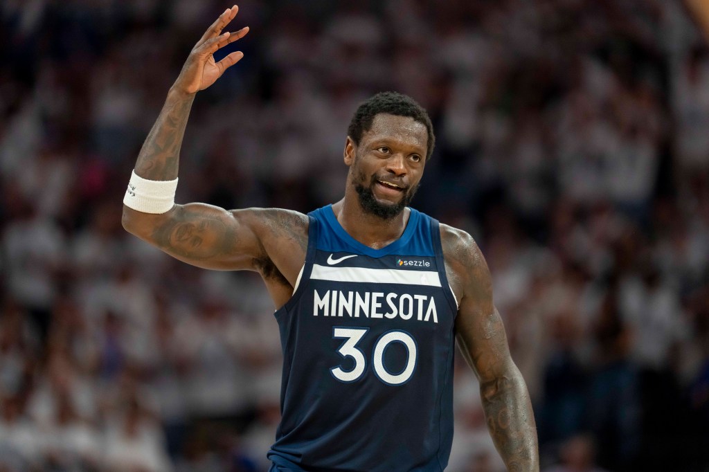 Minnesota Timberwolves player Julius Randle (#30) celebrates.