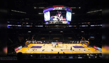 NBA-Walter's deep pockets could fuel Lakers return to glory, ET BrandEquity