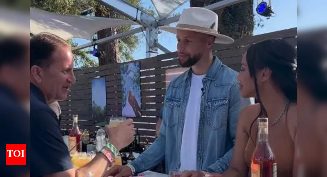 "You won't see me doing it!" - Stephen Curry Shoots Down Podcasting: ‘Mic Life’ Not in the Golden State Warriors Star's Playbook | NBA News