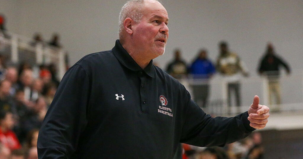 Former Aliquippa boys basketball coach's future remains in limbo after vote from school board