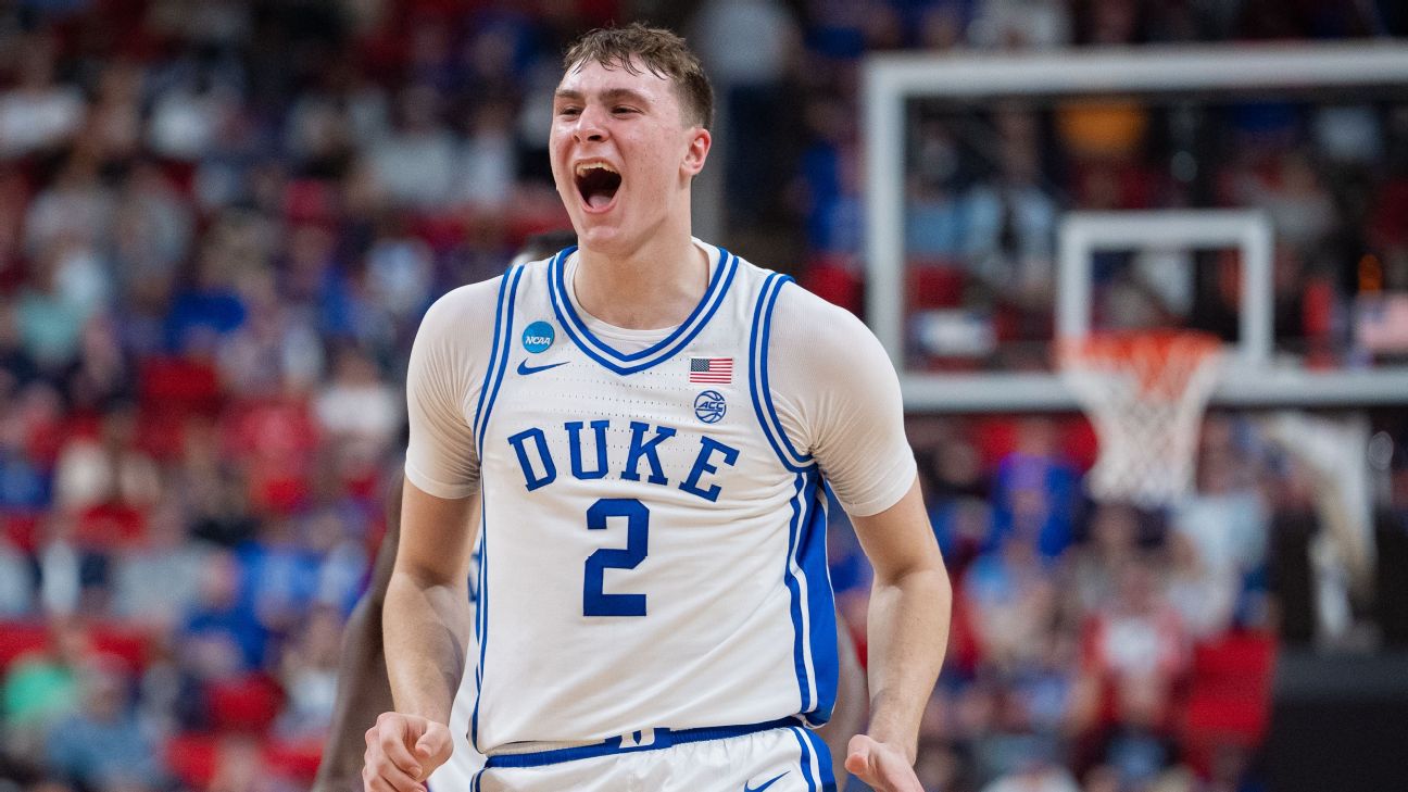 Sources: Flagg leads first batch of NBA's green room invites