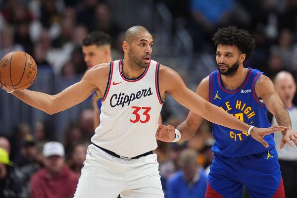 Sources: Nicolas Batum opts out; interest in Clippers return