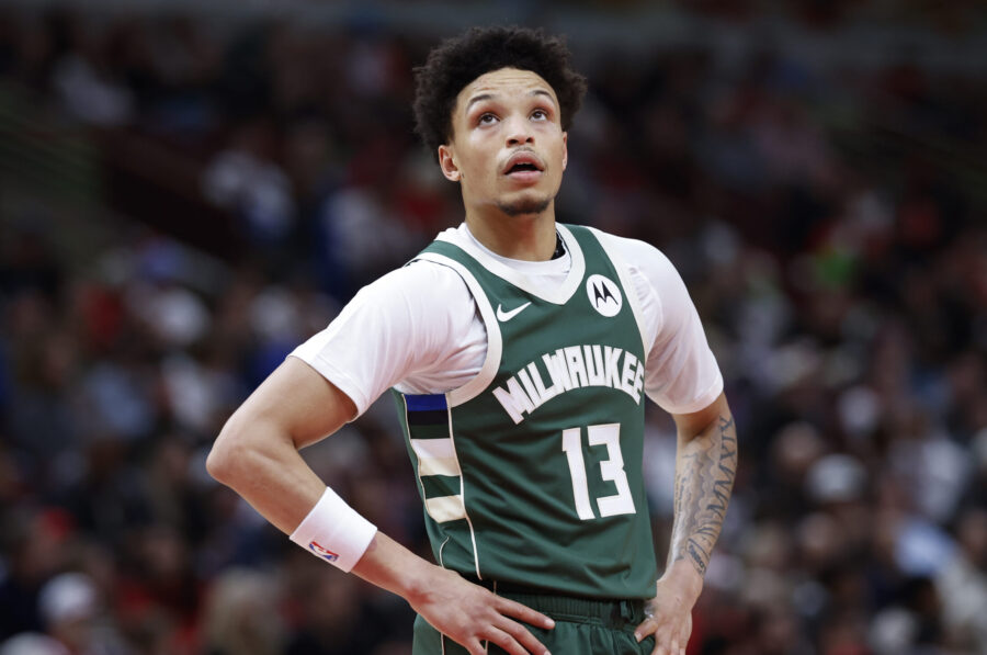 Free Agent Notes: Rollins, CP3, Aldama, Grimes, Wolves, E. Miller