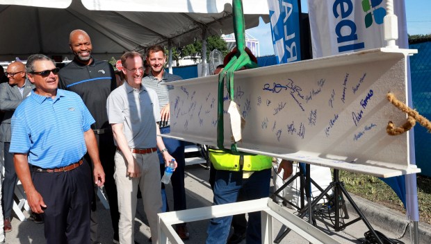 2021: From left, Orlando Magic CEO Alex Martins; head coach...