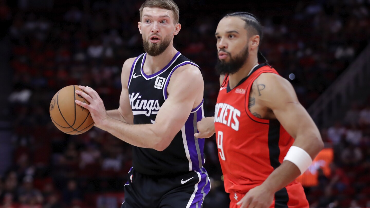 Sacramento's Sabonis leaves game against Rockets in first quarter with hamstring injury