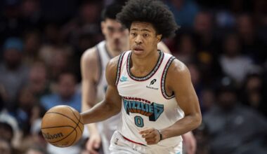 Grizzlies' Jaylen Wells breaks his wrist on hard landing that sent rookie to the hospital