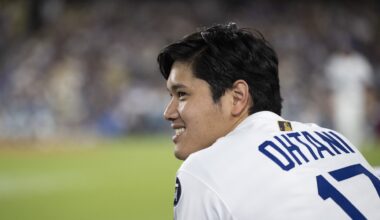 Dodgers manager Dave Roberts tells Lakers akers fans to back off Shohei Ohtani