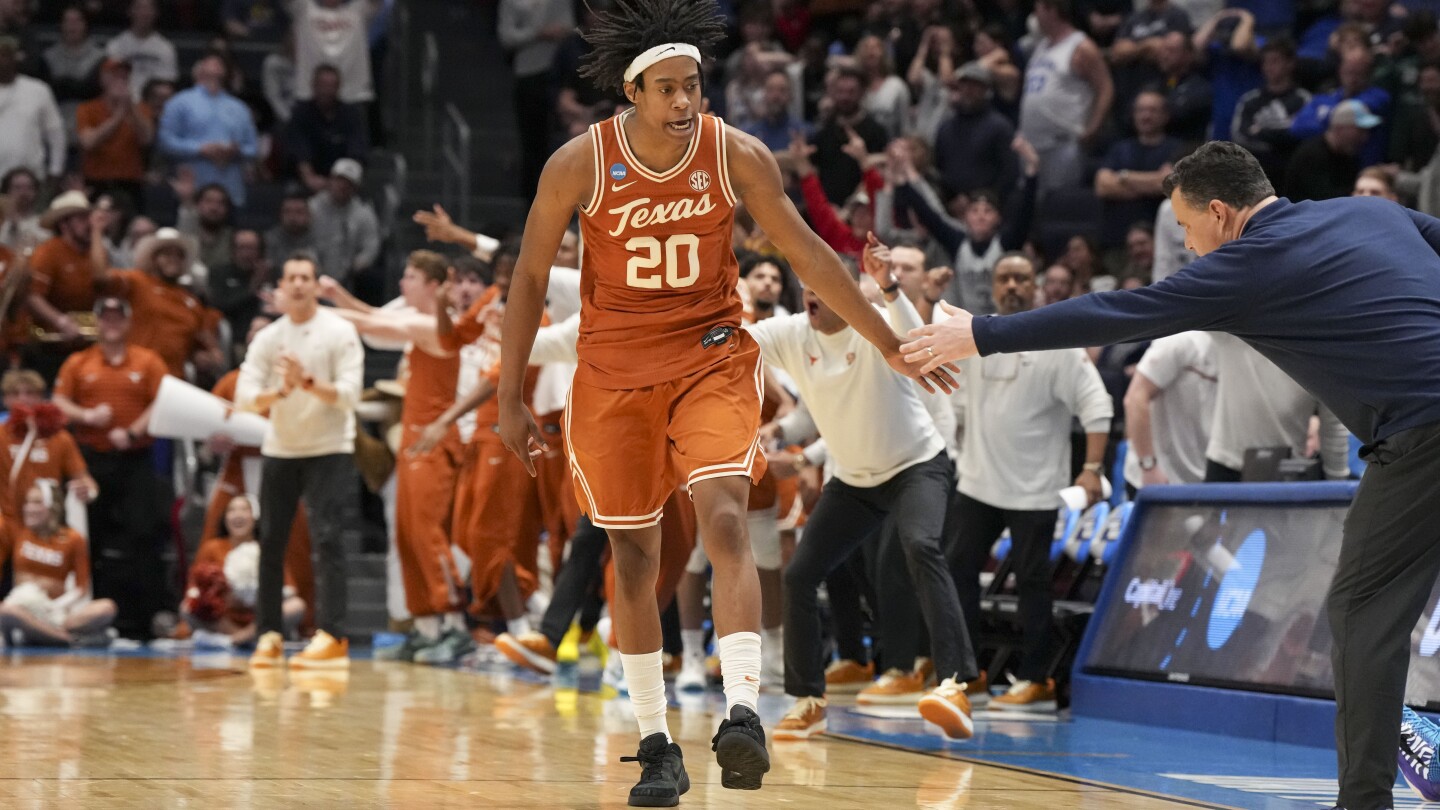 Texas' Tre Johnson announces he'll declare for NBA draft after his stellar freshman season