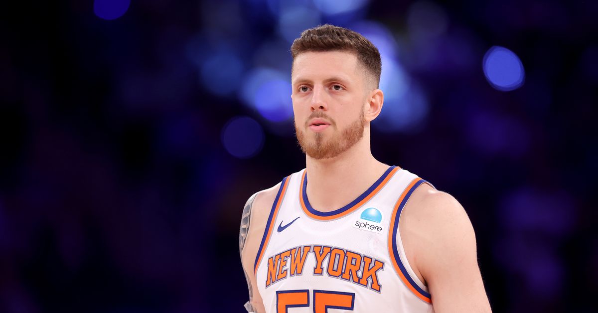 NBA Champion, Isaiah Hartenstein - Posting and Toasting