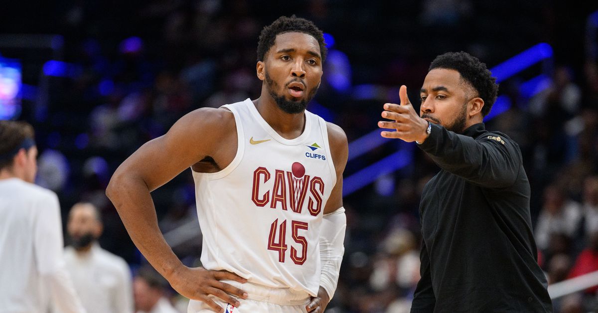 Report: Phoenix Suns are targeting two Cavs assistants for head coaching role