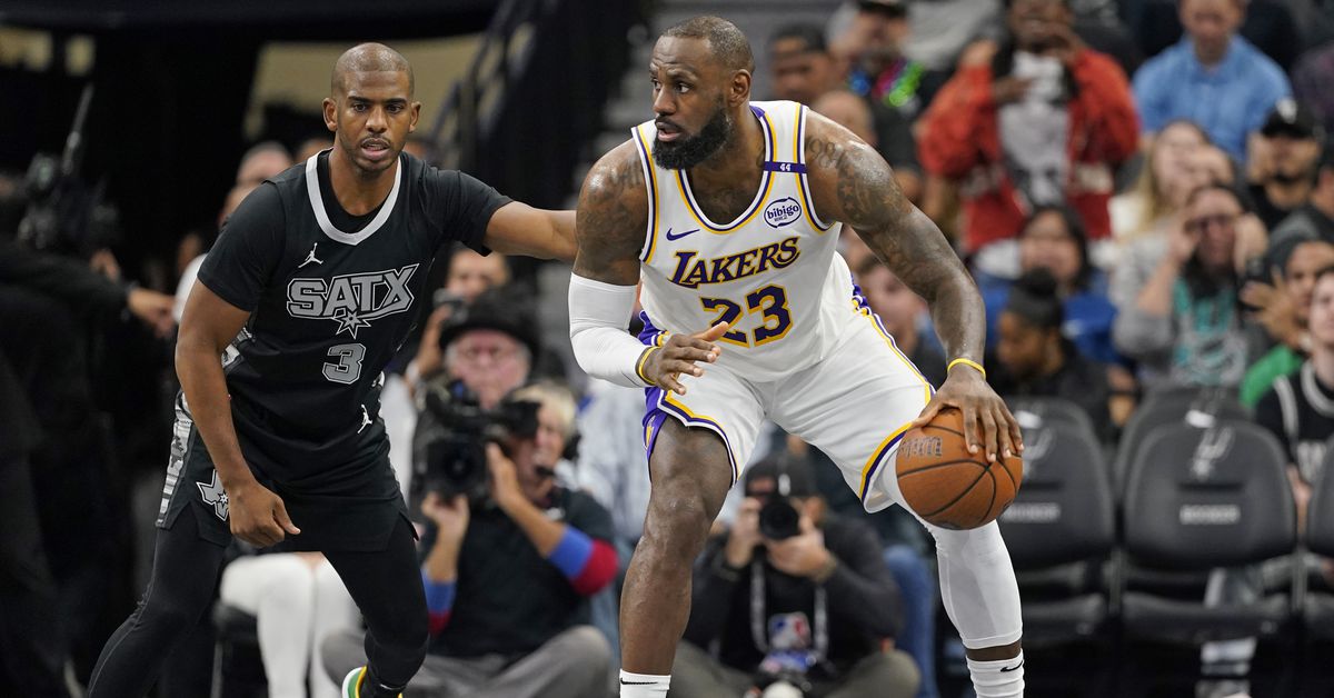 Does Chris Paul make sense for the Lakers this offseason?