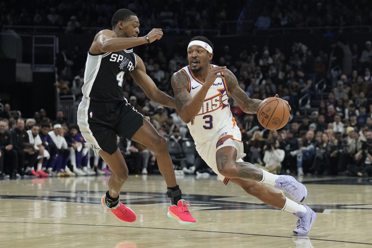 NBA: Phoenix Suns at San Antonio Spurs
