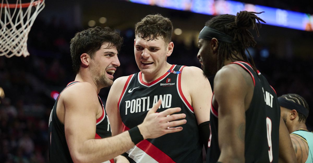 Portland Trail Blazers Breeze By Charlotte Hornets for 53-Point Win