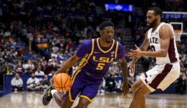 Spurs sign a pair of undrafted free agents to Summer League contracts