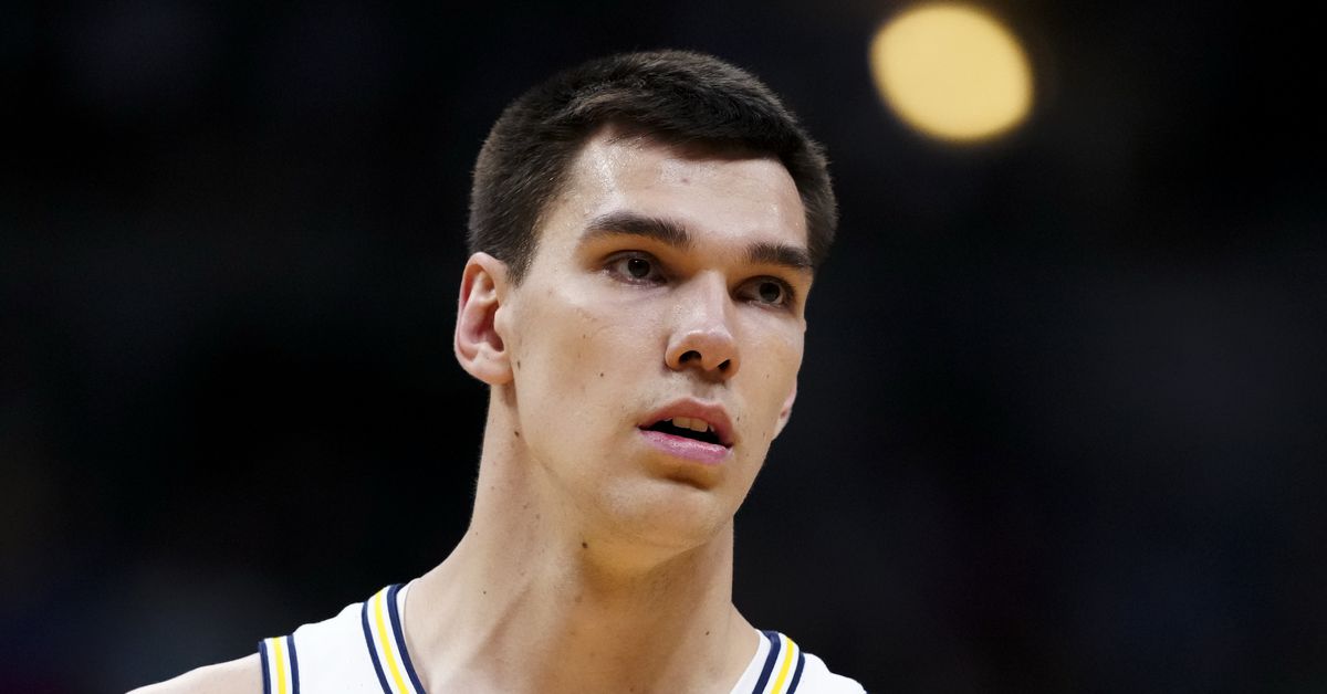 2025 NBA mock draft roundup: Should the Lakers select Vladislav Goldin?