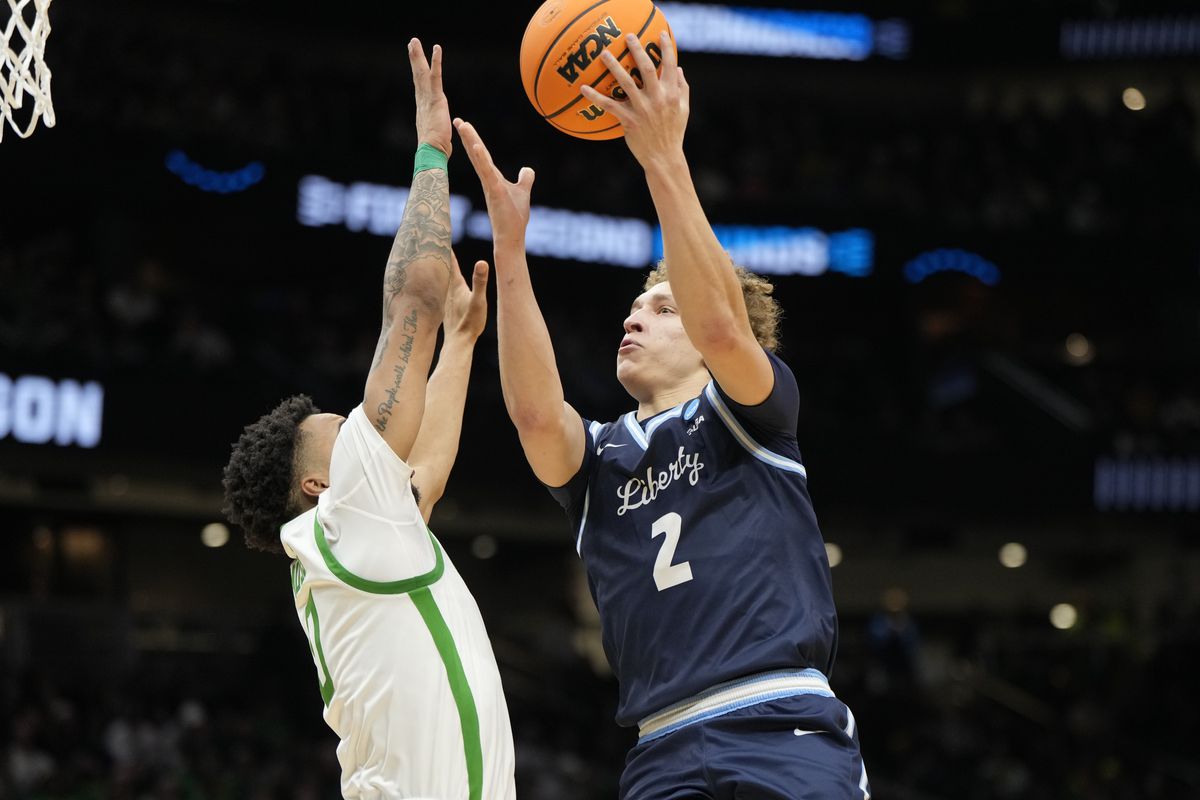 NCAA Basketball: NCAA Tournament First Round-Liberty at Oregon