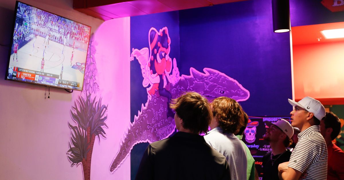 Hammer and Rails Reader Survey Results - NCAA Tournament Expansion? Definitely Not