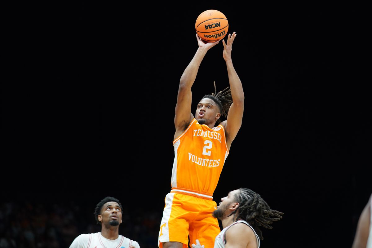 NCAA Basketball: NCAA Tournament Midwest Regional-Tennessee at Houston