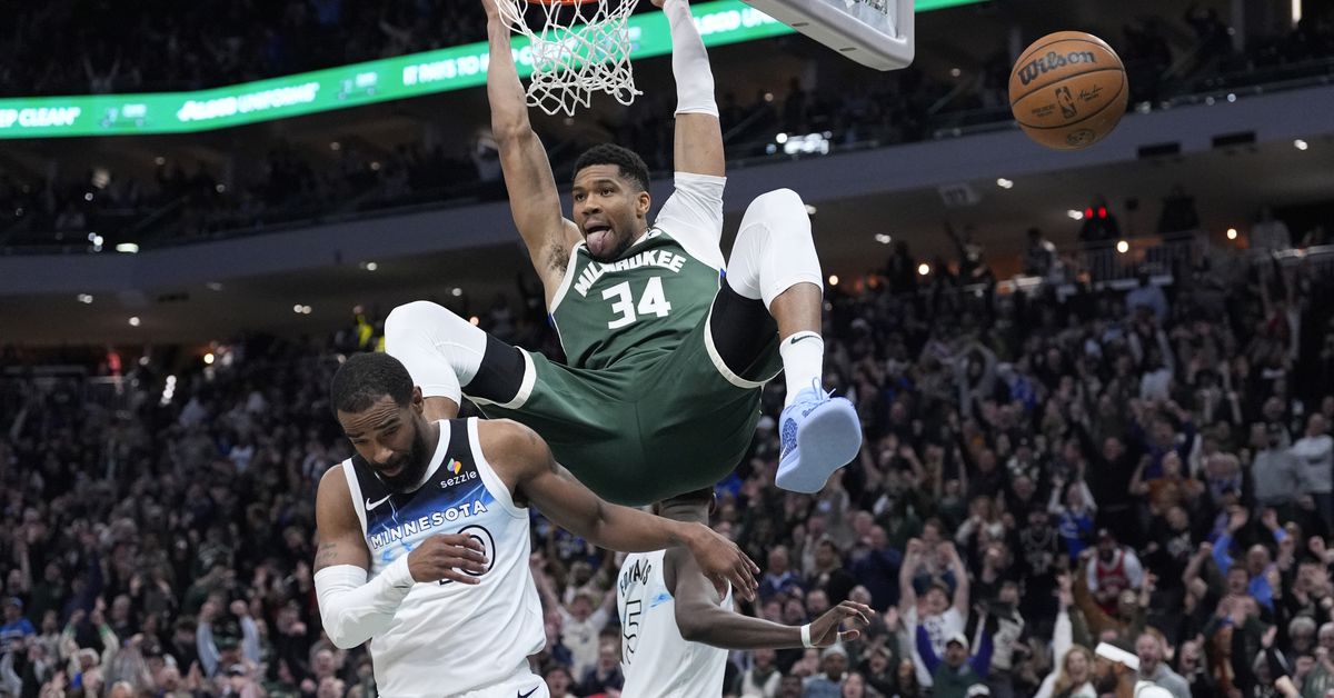Giannis seemingly clarifies his intentions on a Bucks return