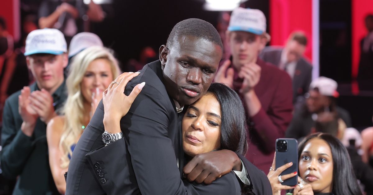 Who is the Phoenix Suns’ newest center Khaman Maluach?