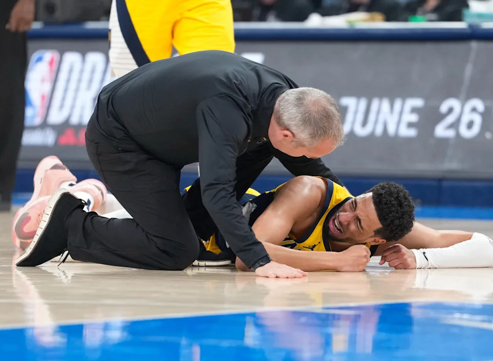 Indiana Pacers guard Tyrese Haliburton (0) faced an injury during the Game 7 of NBA Finals.© Kyle Terada-Imagn Images