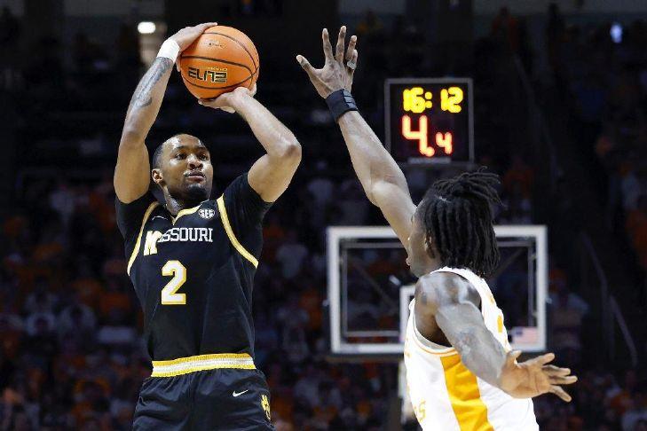 KC's Tamar Bates brings passion for Chiefs, winning basketball to Denver