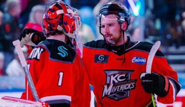 Mavericks re-sign veteran defenseman Marcus Crawford, lose two forwards overseas