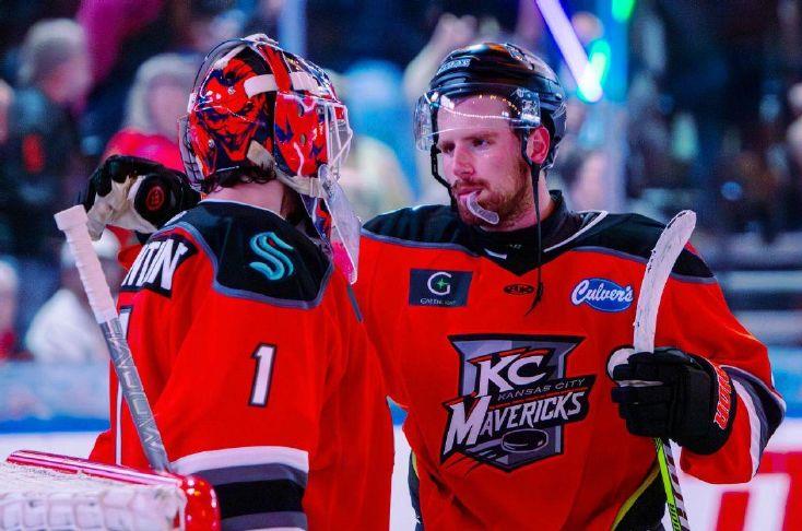 Mavericks re-sign veteran defenseman Marcus Crawford, lose two forwards overseas