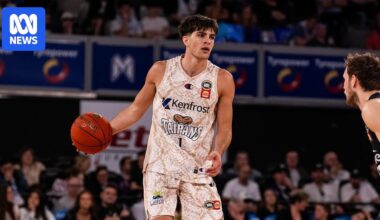 Taran Armstrong first Tasmanian basketballer to make NBA team after signing to Golden State Warriors