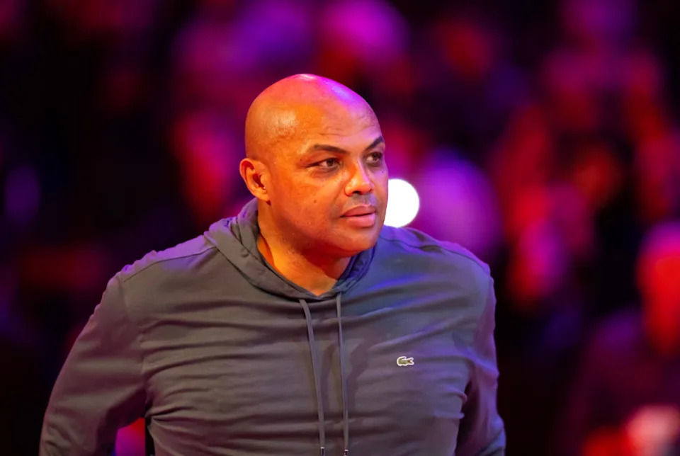 Phoenix, Arizona, USA; Phoenix Suns former player Charles Barkley in attendance at Footprint Center. © Mark J. Rebilas-USA TODAY Sports