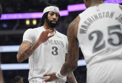 Anthony Davis dominates in historic Dallas Mavericks debut against the Houston Rockets, shuts down trade critics with explosive performance