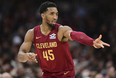 Will Donovan Mitchell play today against the Orlando Magic? Latest update on the Cleveland Cavaliers star's injury report (March 16, 2025)