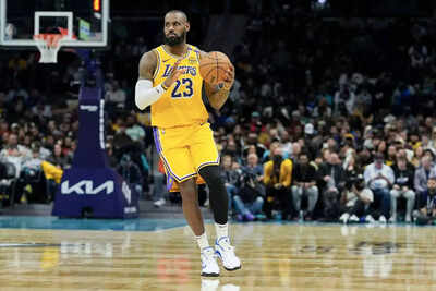 Will LeBron James play tonight against the Denver Nuggets? Latest update on the Los Angeles Lakers star's injury report (March 19, 2025)
