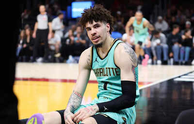 LaMelo Ball watches courtside as Liam McNeeley scores 22 to lead Charlotte Hornets past Utah Jazz