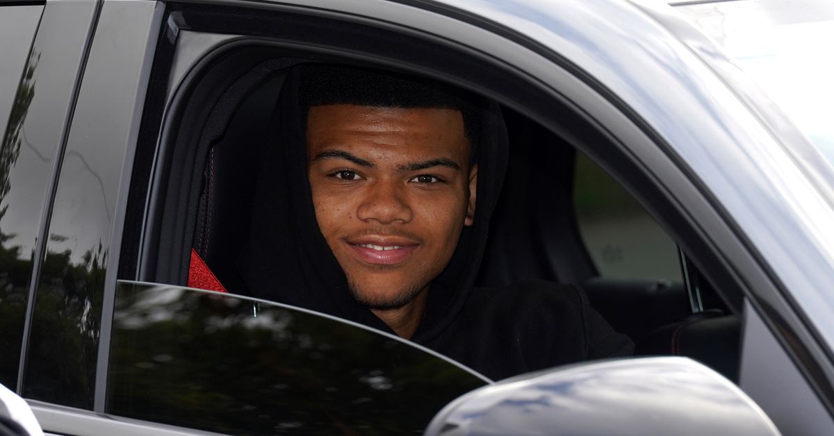 Spurs players report for preseason training