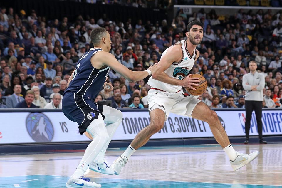 Dallas Mavericks v Memphis Grizzlies - Play-In Tournament