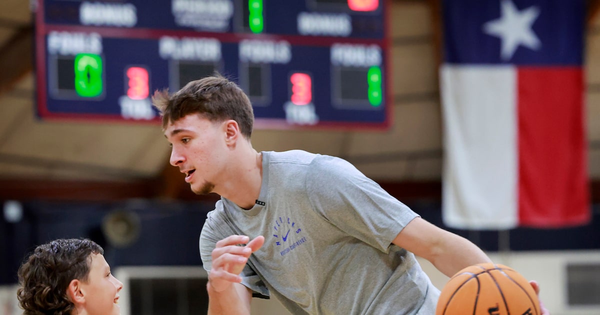 No. 1 pick speaks and competes with children at Mavs’ summer camp