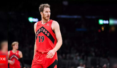 Toronto Raptors Sign Jakob Poeltl to Four-Year, $104 Million Contract Extension | NBA News