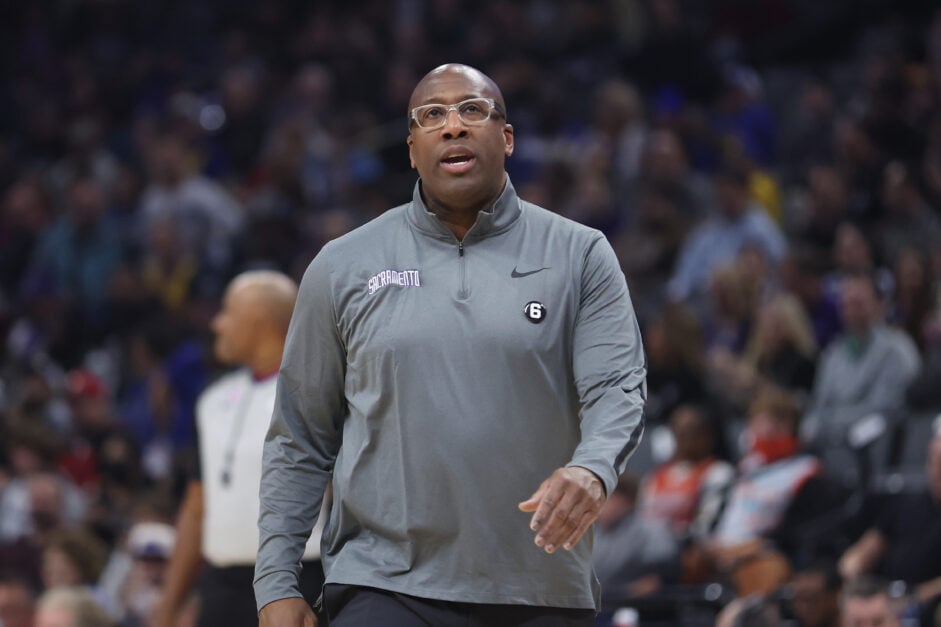 Mike Brown was given the responsibility as the New York Knicks head coach