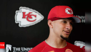 Patrick Mahomes lauds rookie Cooper Flagg, says he has bright future with Dallas Mavericks | NFL News