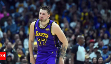 Will Luka Doncic play today against the Phoenix Suns? Latest update on the Los Angeles Lakers star's injury report (March 16, 2025) | NBA News