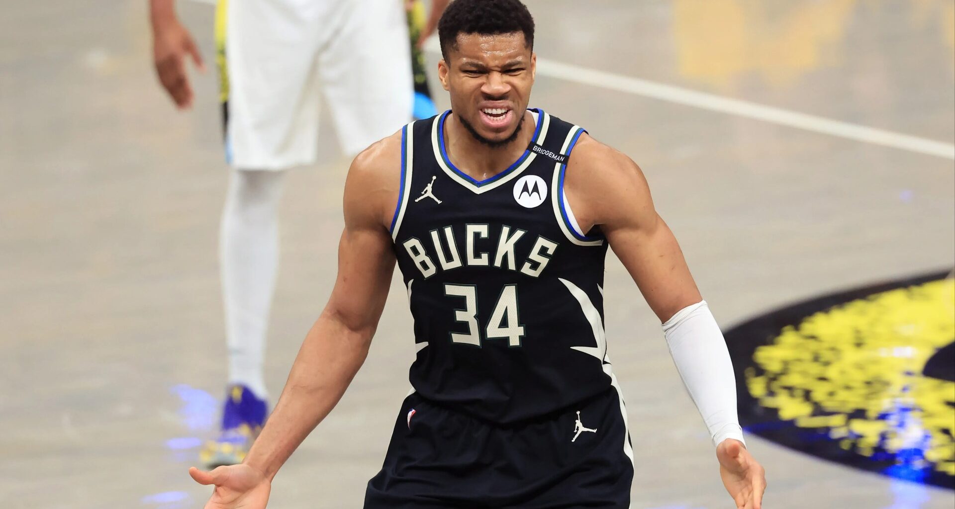 Giannis Antetokounmpo drops major hint over NBA future after New York Knicks trade links
