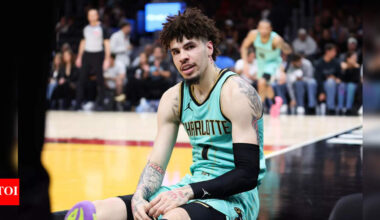 LaMelo Ball watches courtside as Liam McNeeley scores 22 to lead Charlotte Hornets past Utah Jazz | NBA News