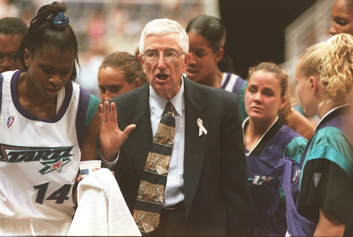 (Rick Egan | The Salt Lake Tribune) Frank Layden talks to his team during a timeout  as head coach of the Utah Starzz WNBA team in 1998.