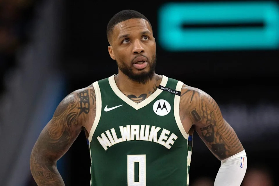 Milwaukee Bucks guard Damian Lillard (0) walks back up court during the fourth quarter against the Golden State Warriors at Chase Center.D. Ross Cameron-Imagn Images