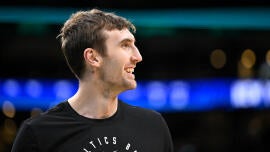 New Spurs center Luke Kornet has a hilarious reason for choosing No. 7 jersey, and it honors Tim Duncan