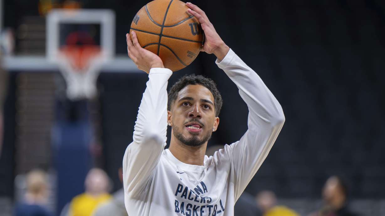 Tyrese Haliburton misses the Pacers' game against the Hawks because of a hip injury