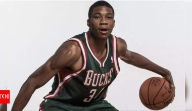 Giannis Antetokounmpo reacts to Dirk Nowitzki meme, as he goes viral in hilarious moment | NBA News