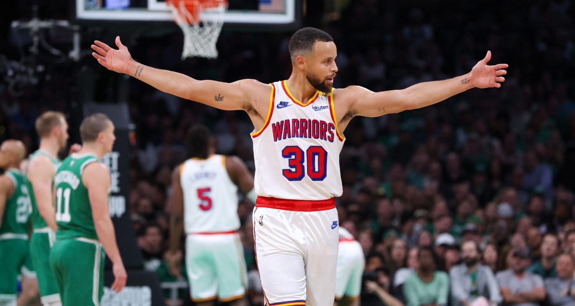 Warriors' Stephen Curry Makes Announcement About Retirement